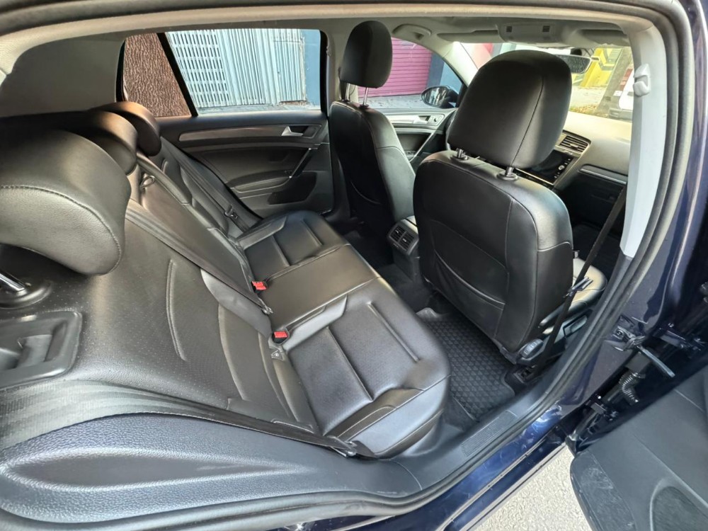 Volkswagen Golf Highline — foto 2